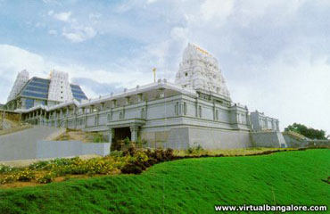 Храм Кришны в Бангалоре